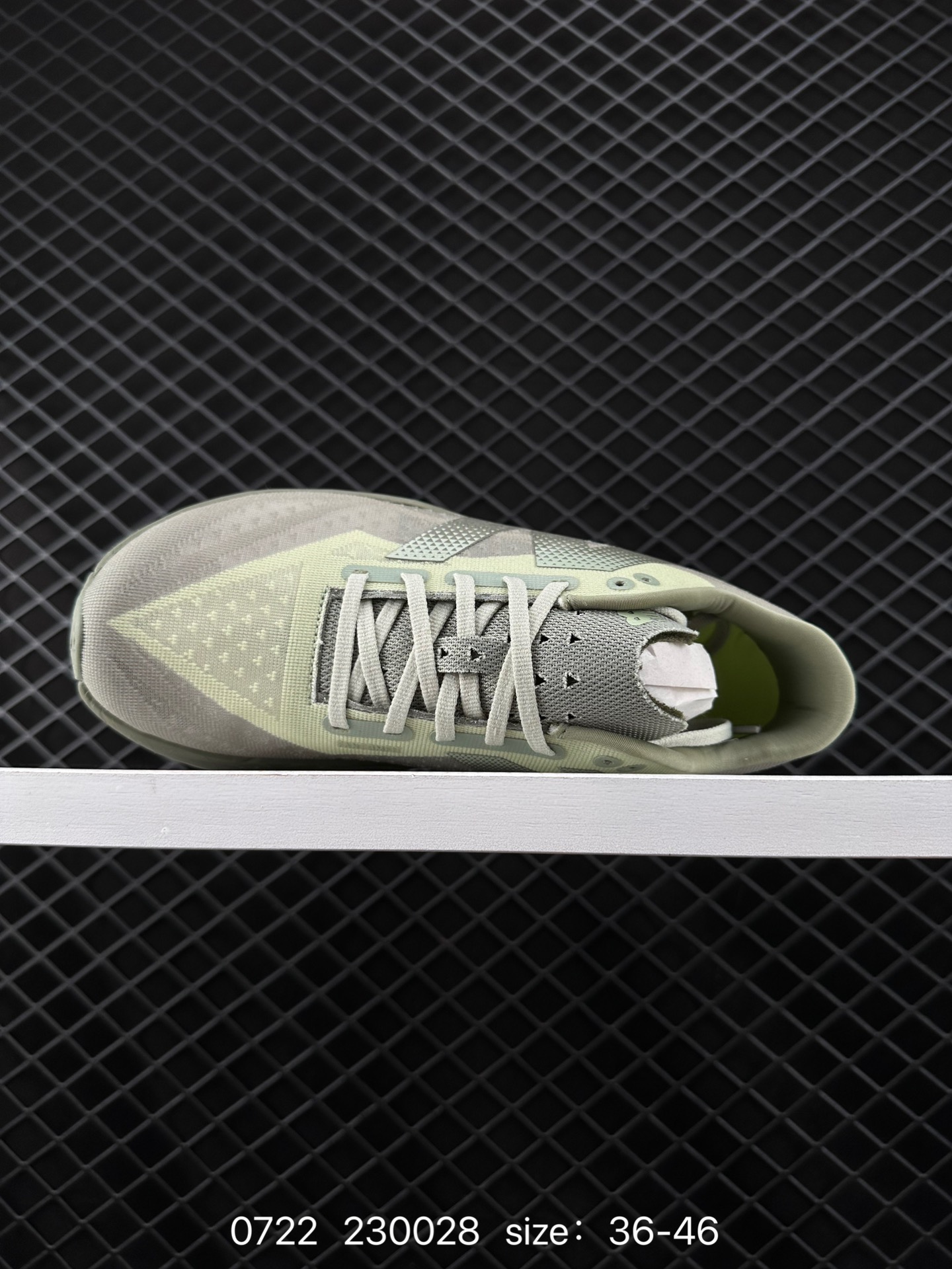 New Balance FuelCell SC Elite V3